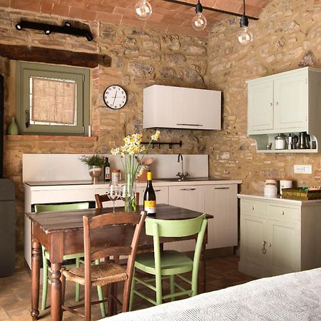 Il Borghetto - La Bottega Di Adele Loft Castelnuovo dellʼAbate Exterior foto